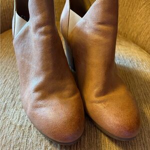 AEROSOLES Tan Ankle Booties with Western Flair